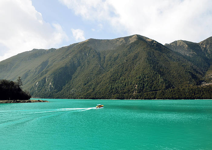 Tibet Tour basumtso-lake