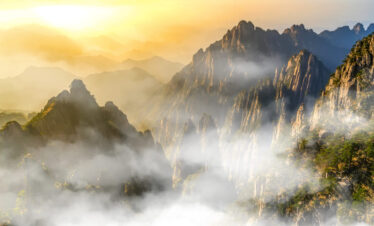 Huangshan Tour Sunrise on Yellow Mountain
