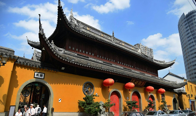 Jade Buddha Temple 1