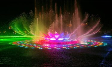 Wuxi Tour A Nianhua Wan Lingshan