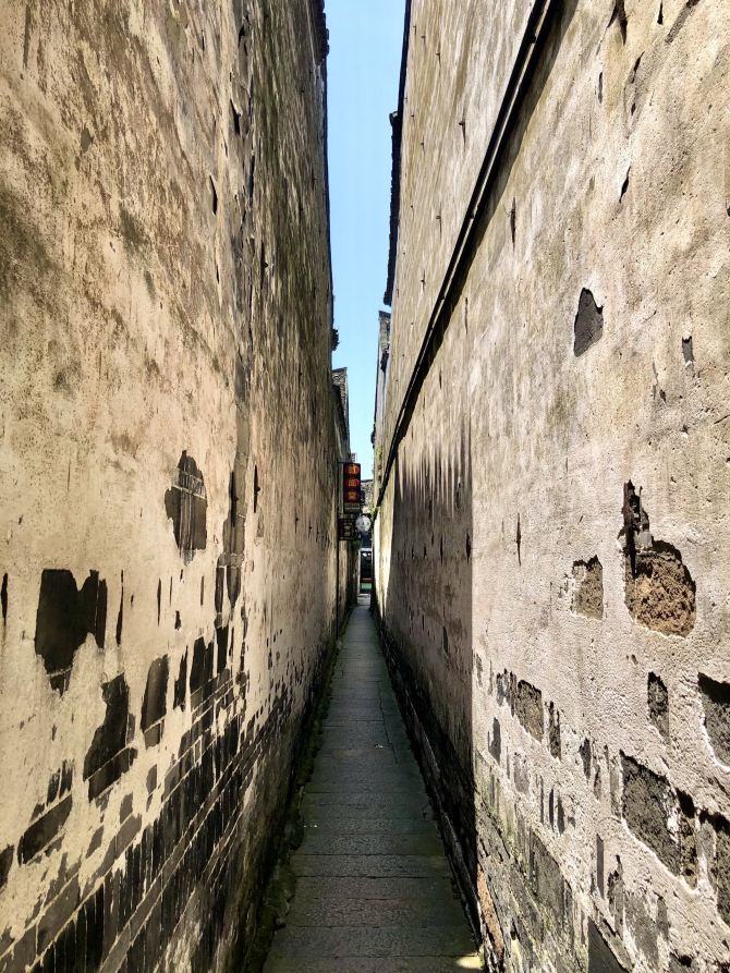 Xitang stone skin Lane