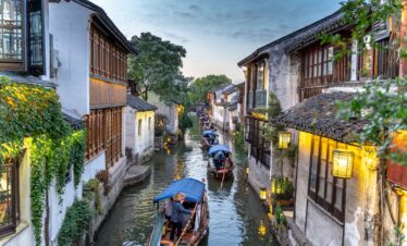 zhouzhuang Water Town Tour