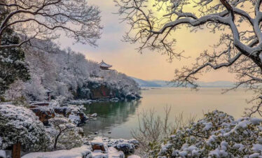 Wuxi Tour B turtle head park in winter